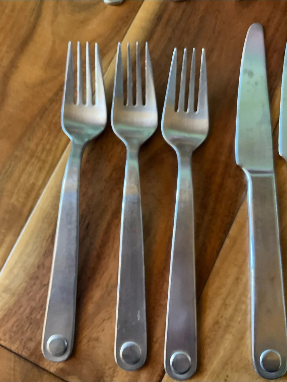 Gourmet Settings Taxi 18/8 Stainless Flatware Set of 18
